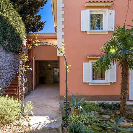 빌라 Monticello Crikvenica, 200m From Sea With Rome Garden 드라말리