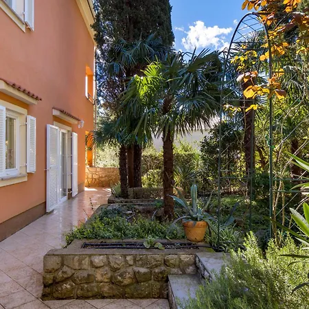 Monticello Crikvenica, 200m From Sea With Rome Garden 빌라