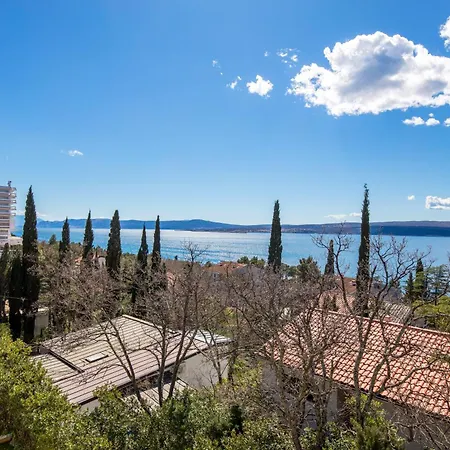 Monticello Crikvenica, 200m From Sea With Rome Garden Villa *