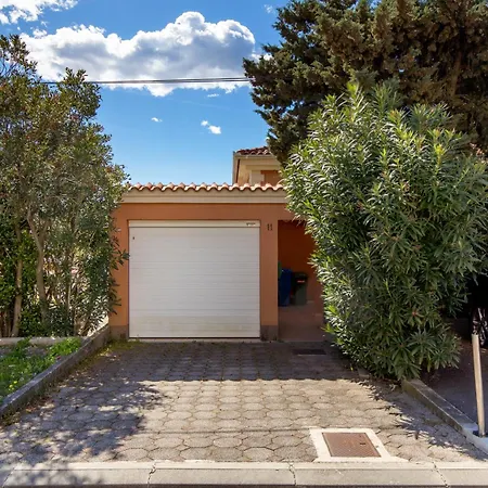 빌라 Monticello Crikvenica, 200m From Sea With Rome Garden *