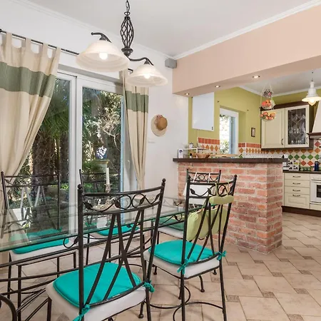 Monticello Crikvenica, 200m From Sea With Rome Garden Villa Dramalj