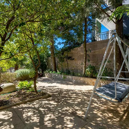 Monticello Crikvenica, 200m From Sea With Rome Garden